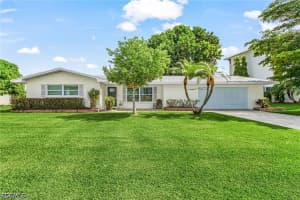 2068 Club House Rd, North Fort Myers