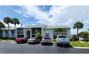 4681 Lakeside Club Blvd 11-c2, Fort Myers