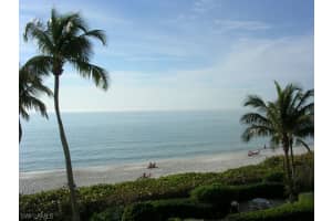 9051 Gulfshore Dr 103, NAPLES