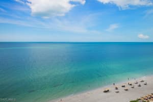 9051 Gulf Shore Dr Ph-3, NAPLES