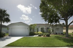 23396 Olde Meadowbrook Cir, BONITA SPRINGS