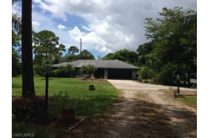 20564 Charing Cross Cir, ESTERO