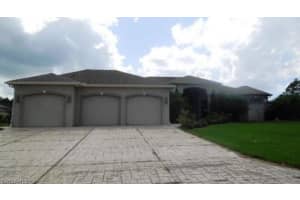 8230 Hunters Glen Cir, NORTH FORT MYERS