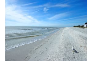 2737 W Gulf Dr 228, SANIBEL