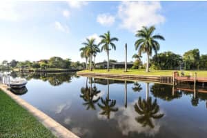 828 Victoria Dr C11, CAPE CORAL