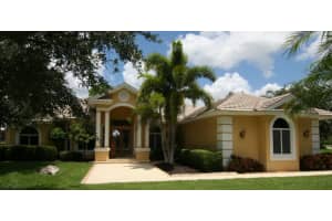 1925 Piccadilly Cir, CAPE CORAL