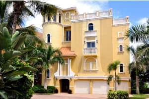 5332 Barefoot Bay Ct, BONITA SPRINGS