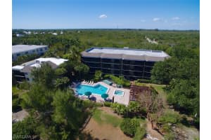 2501 W Gulf Dr 104, SANIBEL