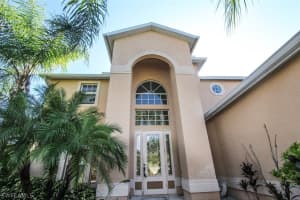 23357 Olde Meadowbrook Cir, ESTERO