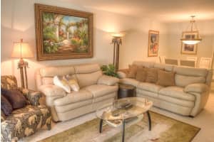 509 Roma Ct 107, NAPLES