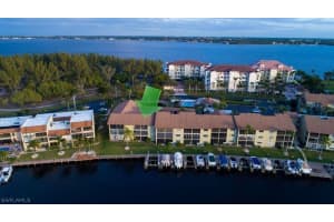 4230 Se 20th Pl 303, CAPE CORAL