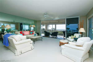 3145 W Gulf Dr 202, SANIBEL