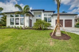 27080 Driftwood Dr, BONITA SPRINGS
