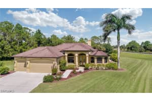 8201 Hunters Glen Cir, NORTH FORT MYERS
