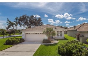 601 Aston Lake Ct, LEHIGH ACRES