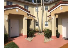 100 Diamond Cir 102, NAPLES