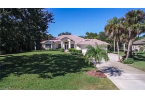 12711 Treeline Ct, NORTH FORT MYERS