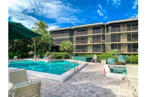 2501 W Gulf Dr 204, SANIBEL