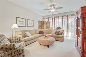 519 Roma Ct 3103, NAPLES