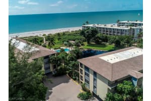 2737 W Gulf Dr 212, SANIBEL
