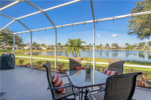 5541 Greenwood Cir, NAPLES