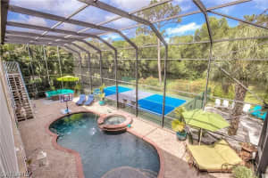 18050 Parkridge Cir, FORT MYERS