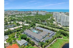 519 Roma Ct 3103, NAPLES