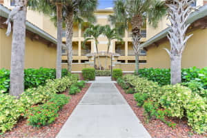 3808 Agualinda Blvd 303, CAPE CORAL