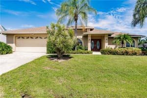 8810 Woodgate Dr, FORT MYERS