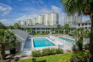 519 Roma Ct 3207, NAPLES