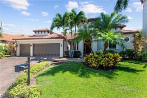 8874 Tropical Ct, FORT MYERS