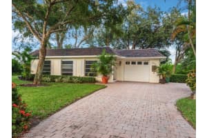 217 Yorkshire Ct 2, NAPLES