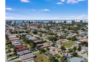 578 106th Ave N, NAPLES