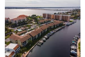 4240 Se 20th Pl 315, CAPE CORAL