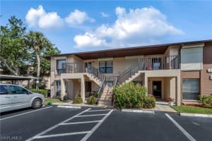 252 Pebble Beach Cir C201, NAPLES
