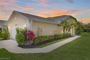 5538 Greenwood Cir 10, NAPLES