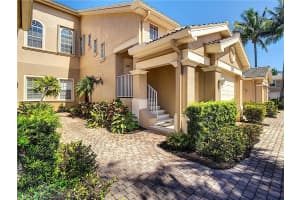 13911 Lake Mahogany Blvd 2923, FORT MYERS