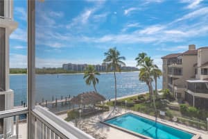 60 Pelican St W 408, NAPLES