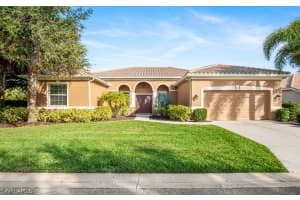 19671 Green Oak Dr, FORT MYERS