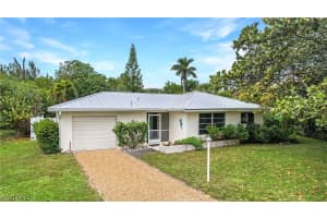 320 Palm Lake Dr, SANIBEL