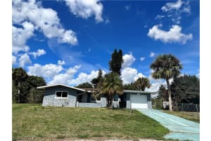 1511 Canal Pl, LEHIGH ACRES