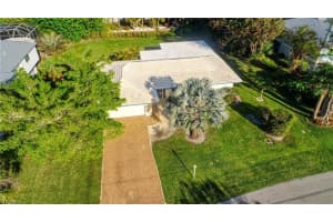 244 Palm Lake Dr, SANIBEL
