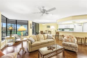 2501 W Gulf Dr 101, SANIBEL