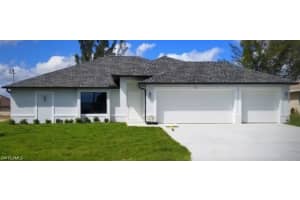 2416 Nw 15th Pl, Cape Coral