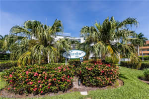 710 W Elkcam Cir Ph-7, MARCO ISLAND 710 W Elkcam Cir Ph-7, MARCO ISLAND