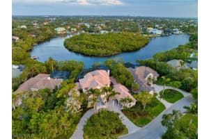 27311 Oak Knoll Dr, BONITA SPRINGS