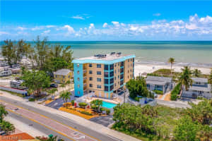 2924 Estero Blvd 303, FORT MYERS BEACH