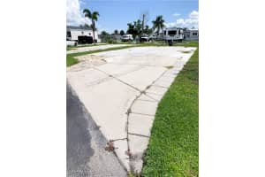 19681 Summerlin #104f Rd, Fort Myers