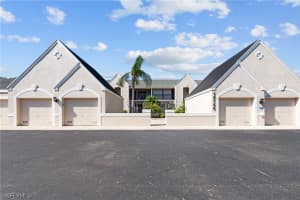 12130 Kelly Greens Blvd 95, Fort Myers