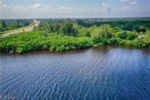 26082 Shore Dr, Punta Gorda